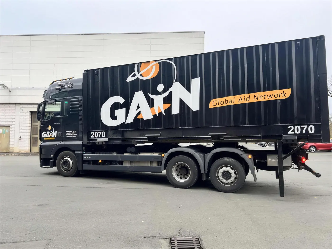 Container-Beschriftung Hilfsorganisation – Global Aid Network